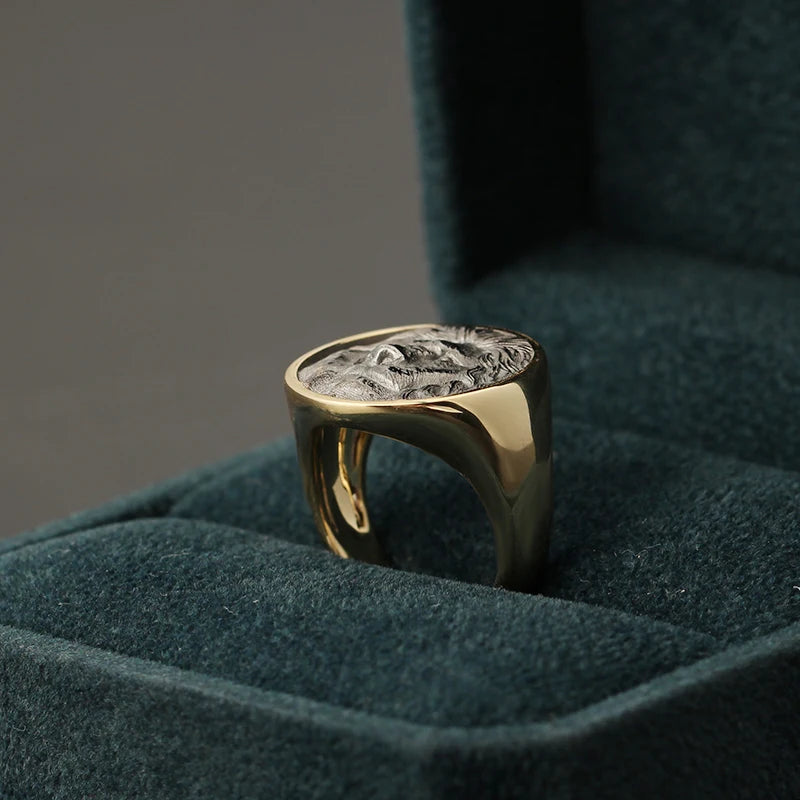 Lion Signet Ring in 14K Yellow Gold