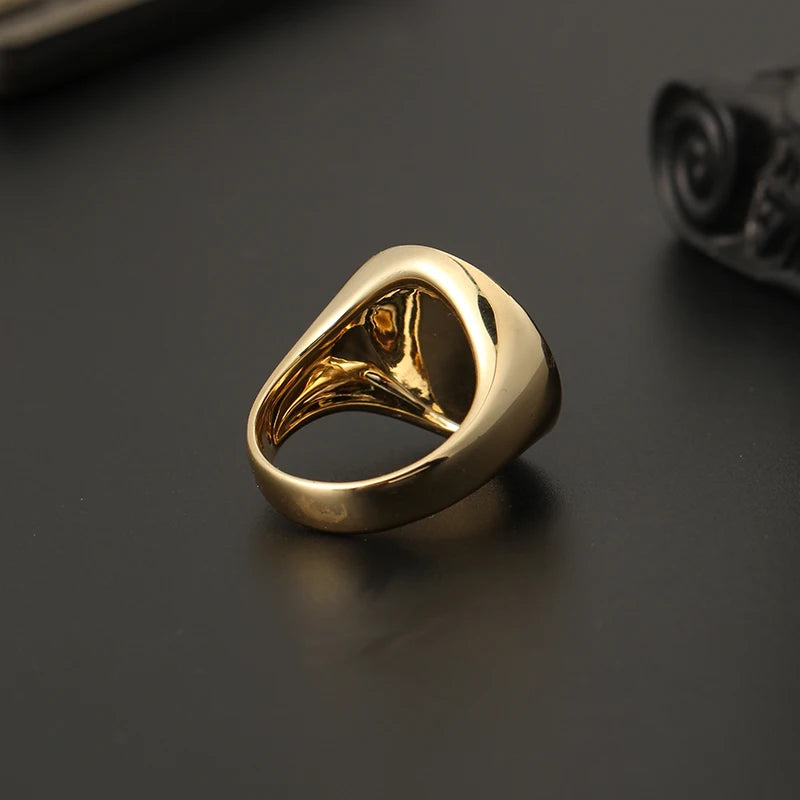 Lion Signet Ring in 14K Yellow Gold